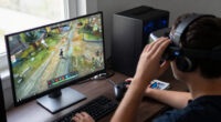 How To Save Up To 33% On Monitor Deals For VR